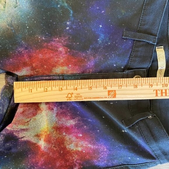KanCan Skinny Stretch Black Rainbow Galaxy Astronomy Space Mid Rise Jeans Size 1 - Picture 12 of 14